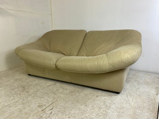 Mid-Century Modernist Beige Alcantara Sofa from Leolux, 1970s-DE-1361046