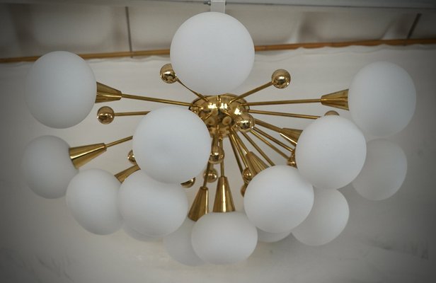 Mid-Century Murano White Art Glass and Brass Chandelier, 2000s-UH-1819493