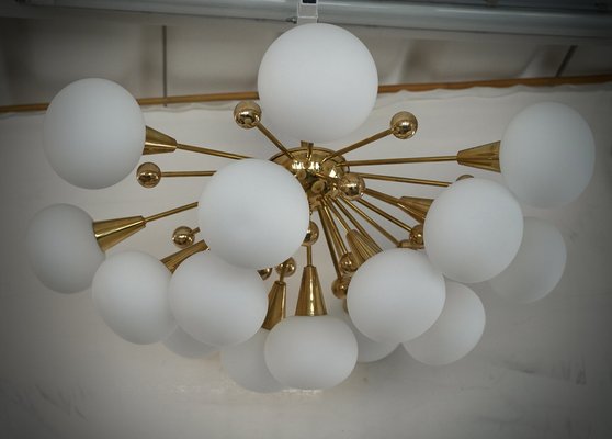 Mid-Century Murano White Art Glass and Brass Chandelier, 2000s-UH-1819493