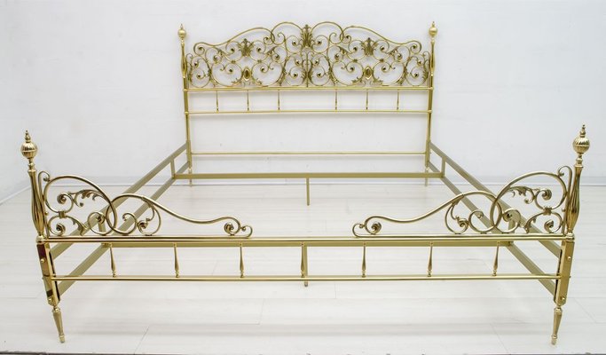 Mid-Century Neoclassical Style Italian Double Brass Daybed, 1960s-FER-729269