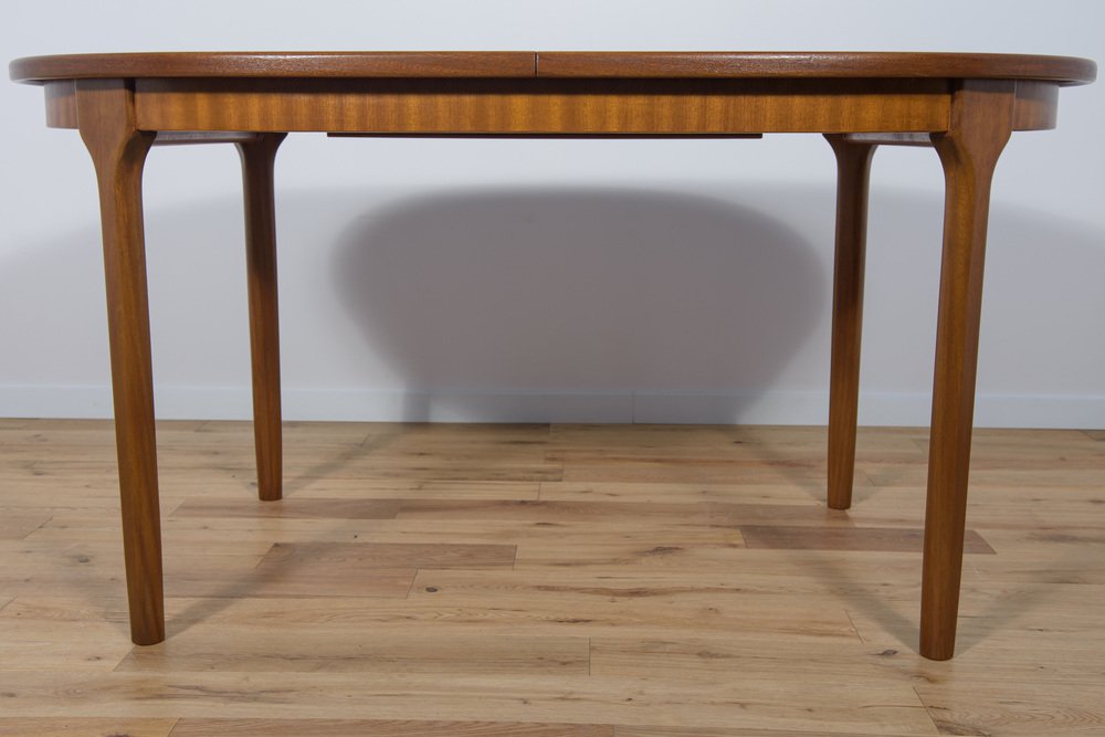 Mid-Century Oval Extendable Teak Dining Table from McIntosh, 1960s