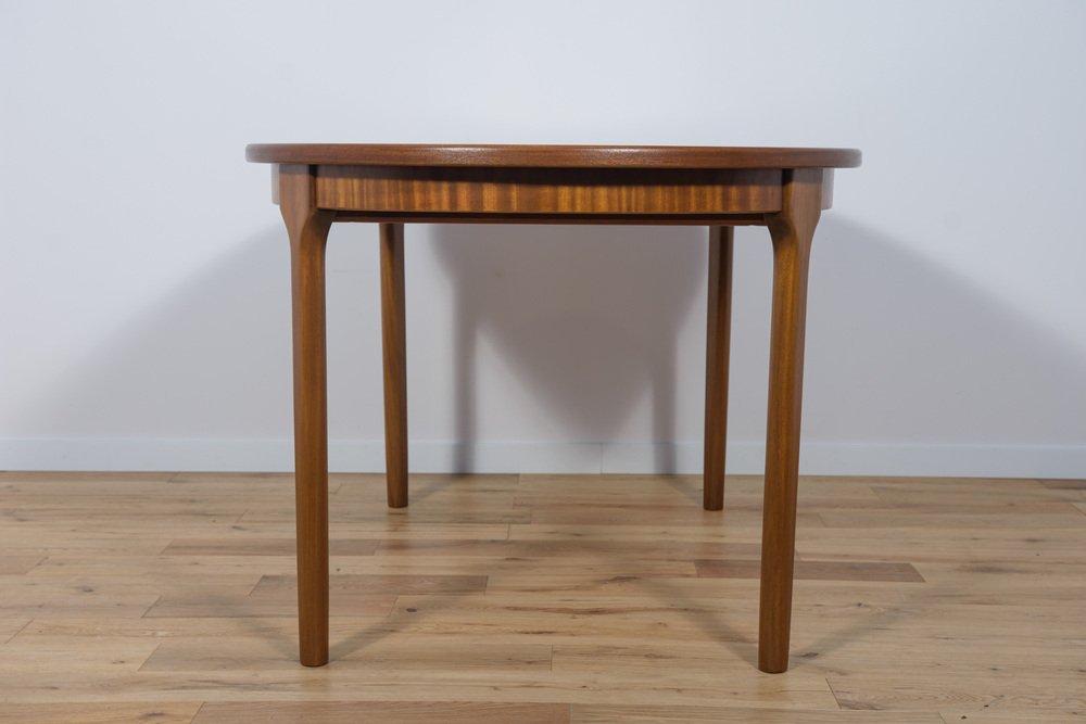 Mid-Century Oval Extendable Teak Dining Table from McIntosh, 1960s