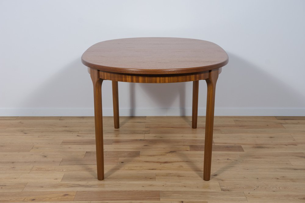 Mid-Century Oval Extendable Teak Dining Table from McIntosh, 1960s