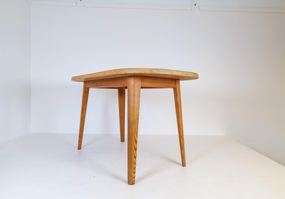 Mid-Century Pine Coffee Table by Carl Malmsten, Sweden, 1940s-UYK-997344