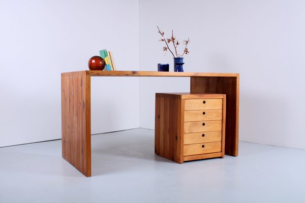 Mid-Century Pine Desk attributed to Ate Van Apeldoorn for Houtwerk Hattem, 1960s-XT-1417461