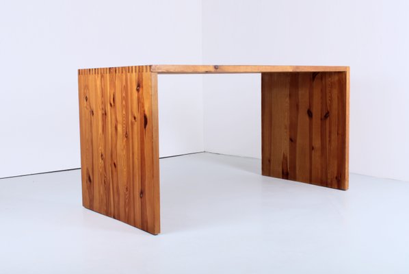 Mid-Century Pine Desk attributed to Ate Van Apeldoorn for Houtwerk Hattem, 1960s-XT-1417461