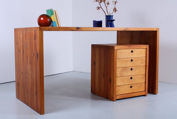 Mid-Century Pine Desk attributed to Ate Van Apeldoorn for Houtwerk Hattem, 1960s-XT-1417461