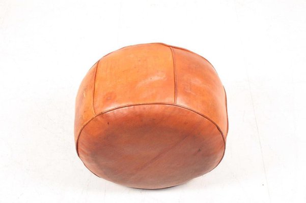 Mid-Century Pouf in Patinated Leather, Denmark, 1960s-FK-1048017