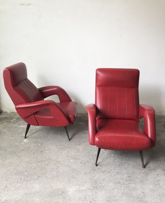 Mid-Century Red Faux Leather and Iron Lounge Chairs Attributed to Carlo de Carli, Set of 2-GGK-654125