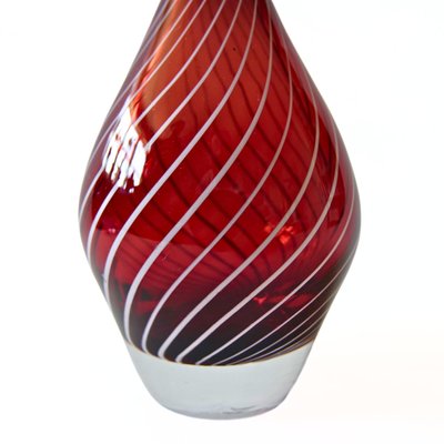 Mid-Century Red-White Vase by Vicke Lindstrand, Sweden-JKV-2023245