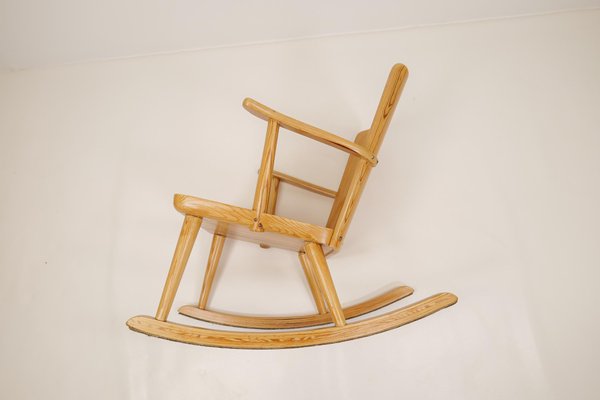 Mid-Century Rocking Chair in Pine from Göran Malmvall, Sweden, 1940s-UYK-1030217