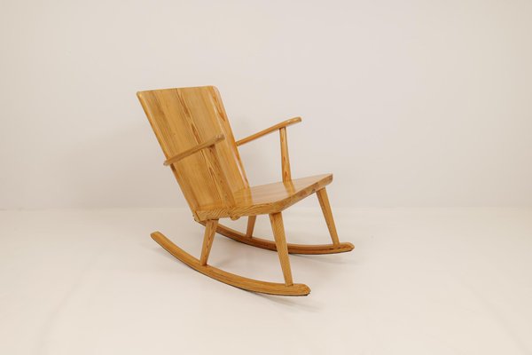 Mid-Century Rocking Chair in Pine from Göran Malmvall, Sweden, 1940s-UYK-1030217