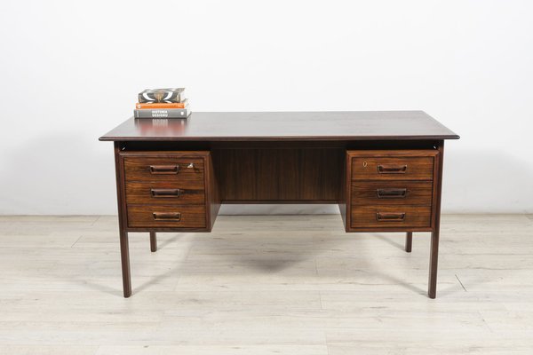 Mid-Century Rosewood Desk by Willy Sigh for H. Sigh & Søn, 1960s-NIT-1292135