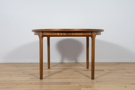 Mid-Century Round Extendable Dining Table from McIntosh, 1960s