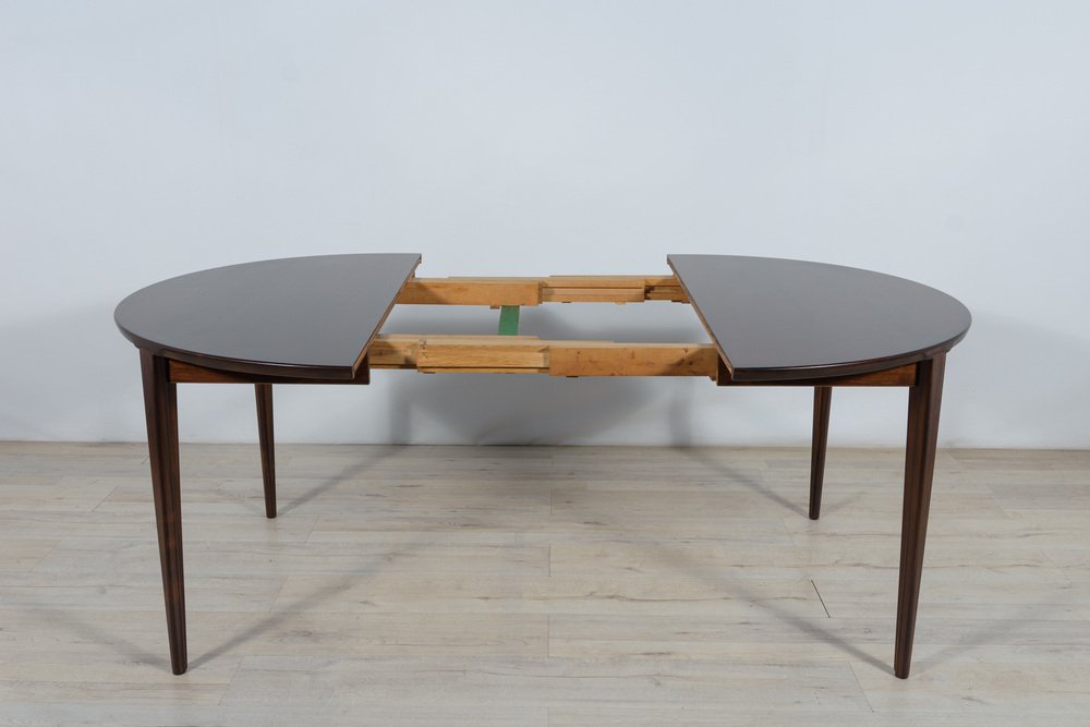 Mid-Century Round Rosewood Dining Table by Henry Rosengren Hansen for Brande Mobel Industry, 1960s