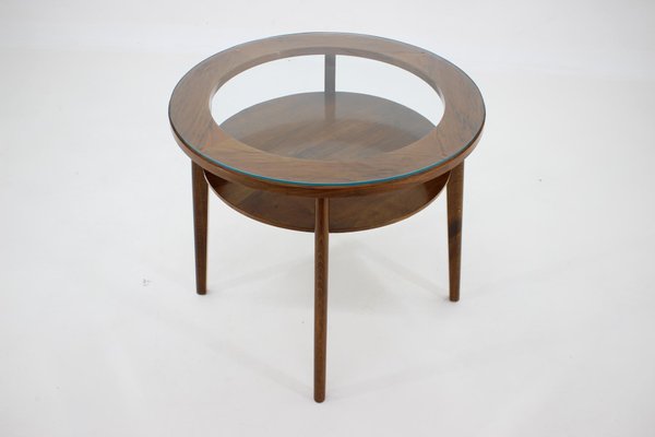 Mid-Century Round Wooden Coffee Table, Czechoslovakia, 1960s-TZ-1117896