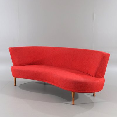 Mid-Century Scandinavian Curved Red Sofa-YWH-1168145