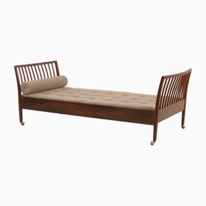 Mid-Century Scandinavian Modern Daybed in Rosewood and Boucle Fabric, Denmark, 1960s-UE-2034899