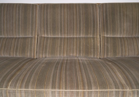 Mid-Century Scandinavian Velvet Sofa in the style of Knoll-VLO-1334941