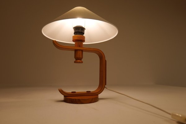 Mid-Century Scandinavien Modern Sculptural Table Lamp in Pine, 1970s-UYK-1216768