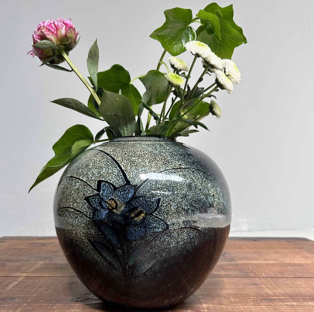 Mid-Century Shigaraki Ikebana Flower Vase by Kaoru Ohara, 1960s