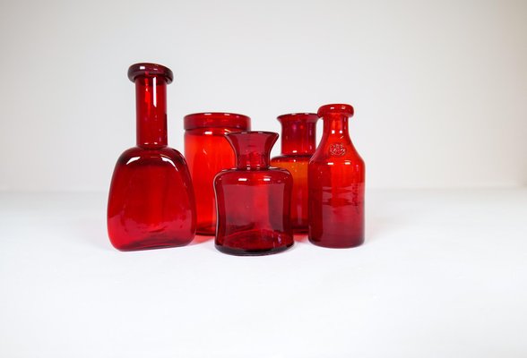 Mid-Century Swedish Red Vases by Erik Hoglund for Kosta, 1960s, Set of 5-UYK-1168871