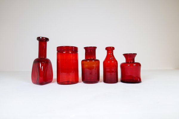 Mid-Century Swedish Red Vases by Erik Hoglund for Kosta, 1960s, Set of 5-UYK-1168871