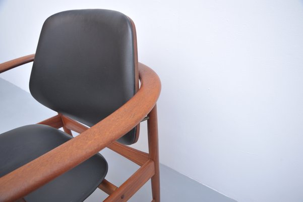 Mid-Century Teak Armchair by Arne Hovmand-Olsen for Jute-ZE-801888