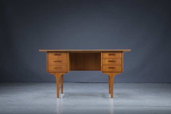 Mid-Century Teak Desk by Gunnar Nielsen for Tibergaard, Denmark, 1960s-ZZH-1093442