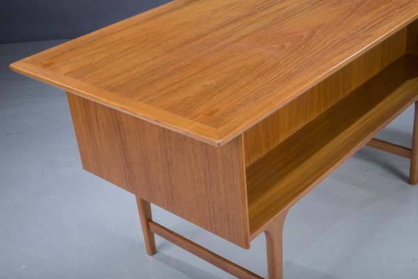 Mid-Century Teak Desk by Gunnar Nielsen for Tibergaard, Denmark, 1960s-ZZH-1093442