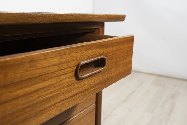 Mid-Century Teak Desk by Svend Åge Madsen for H.P. Hansen, 1960s.-NIT-1292137