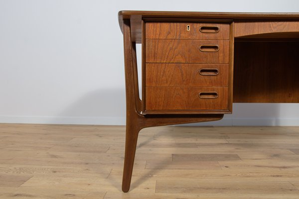 Mid-Century Teak Desk by Svend Åge Madsen for H. P. Hansen, 1960s-NIT-1797250