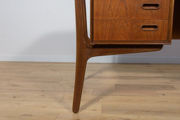 Mid-Century Teak Desk by Svend Åge Madsen for H. P. Hansen, 1960s-NIT-1797250