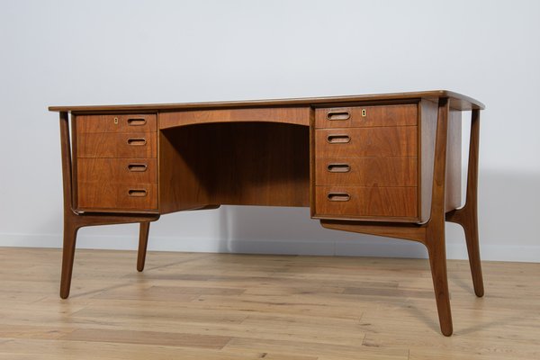 Mid-Century Teak Desk by Svend Åge Madsen for H. P. Hansen, 1960s-NIT-1797250