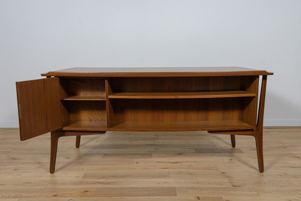 Mid-Century Teak Desk by Svend Åge Madsen for H. P. Hansen, 1960s-NIT-1797250