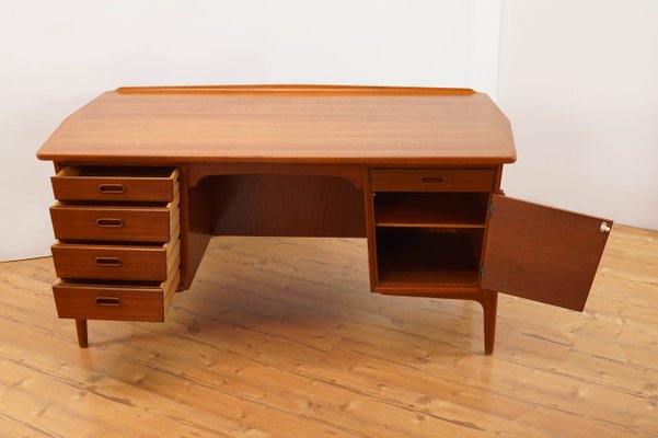 Mid-Century Teak Desk by Svend Åge Madsen for Sigurd Hansen-KIJ-717142