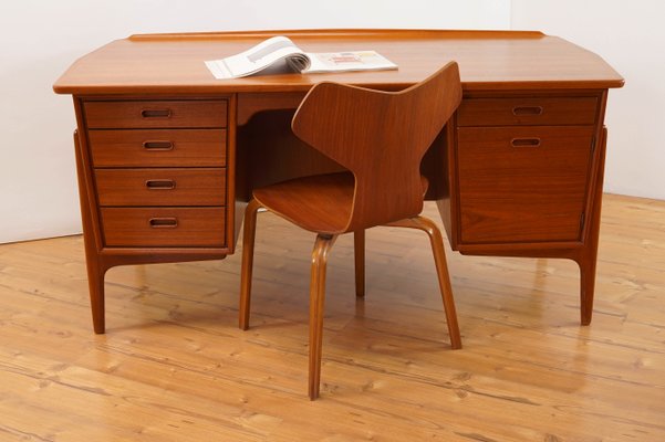 Mid-Century Teak Desk by Svend Åge Madsen for Sigurd Hansen-KIJ-717142