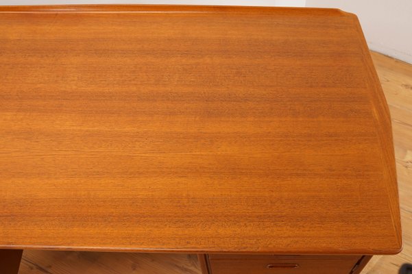 Mid-Century Teak Desk by Svend Åge Madsen for Sigurd Hansen-KIJ-717142