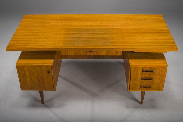 Mid-Century Teak Desk, Joseph Bachleitne for Deve, Deutschland, 1970s-ZZH-2041414