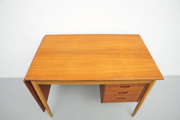 Mid-Century Teak Desk with Sliding Container-ZE-1801998