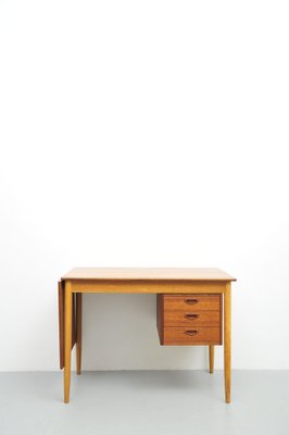 Mid-Century Teak Desk with Sliding Container-ZE-1801998