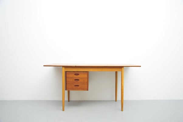 Mid-Century Teak Desk with Sliding Container-ZE-1801998