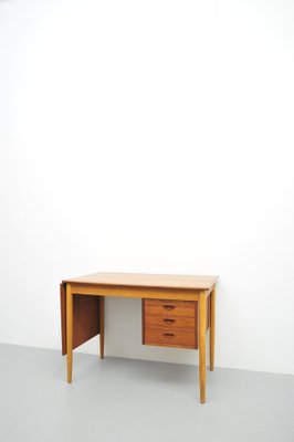 Mid-Century Teak Desk with Sliding Container-ZE-1801998