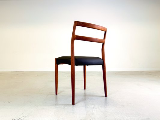 Mid-Century Teak Dining Chairs by Johannes Andersen for Uldum Møbelfabrik, 1960s, Set of 4-QDV-2032258