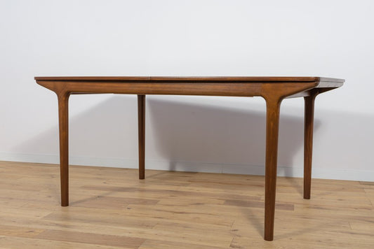 Mid-Century Teak Extendable Dining Table from McIntosh, 1960s