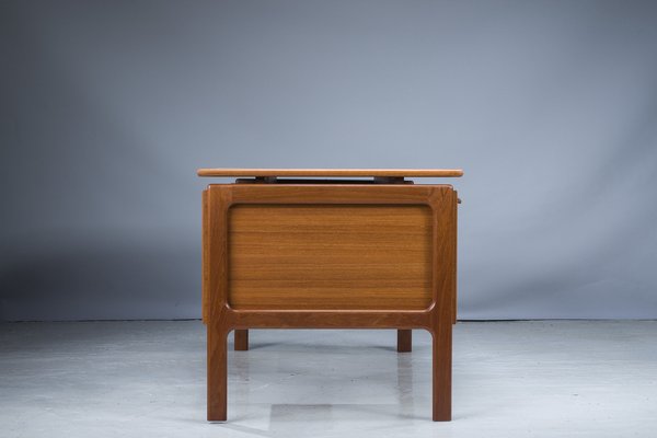 Mid-Century Teak Freestanding Desk from Gv Møbler, 1970s-ZZH-1404872