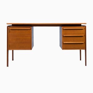 Mid-Century Teak Freestanding Desk from Gv Møbler, 1970s-ZZH-1404872