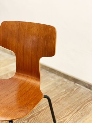 Mid-Century Teak Model 3123 Children's Chair by Arne Jacobsen for Fritz Hansen, 1960s-DOY-1131116