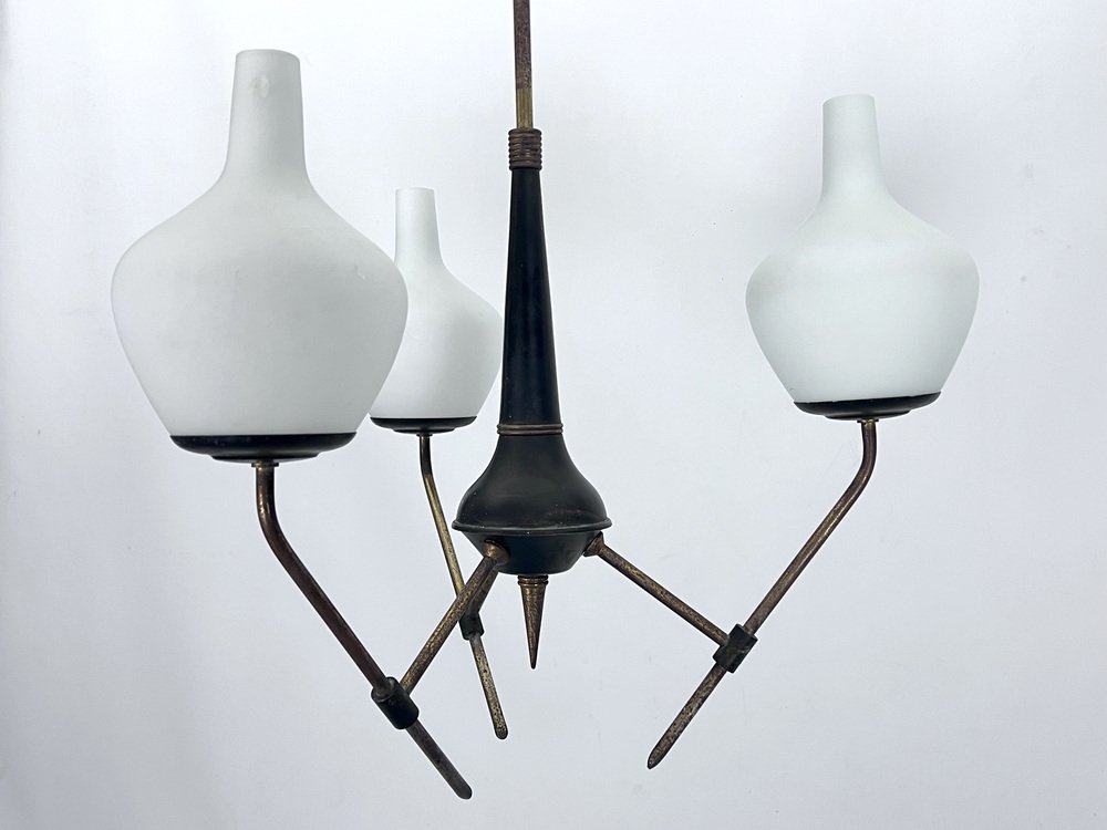 Mid-Century Three-Arm Chandelier in the style of Stilnovo, Italy, 1950s