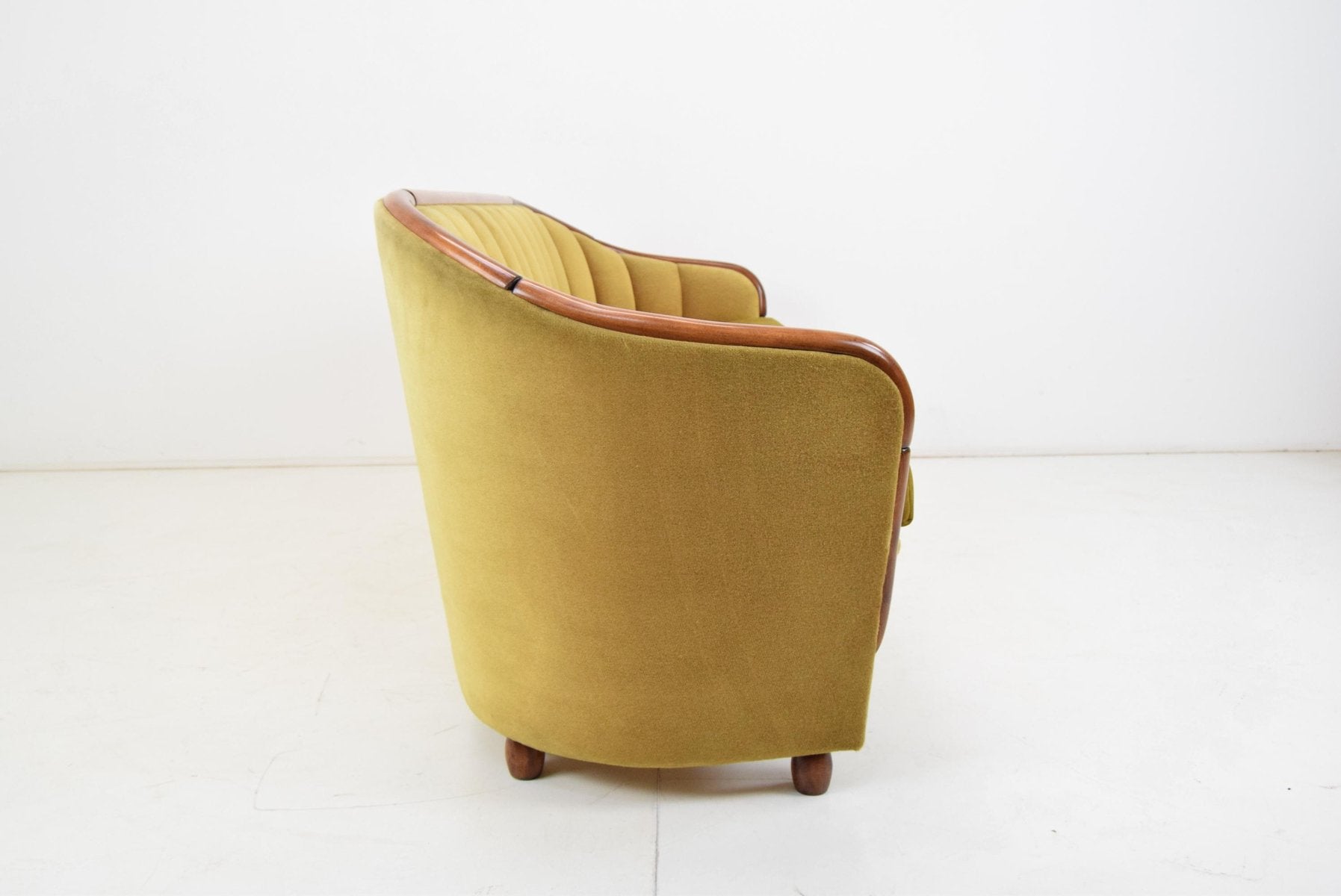 Mid-Century Three-Seat Sofa in the Style of Gio Ponti, 1950s